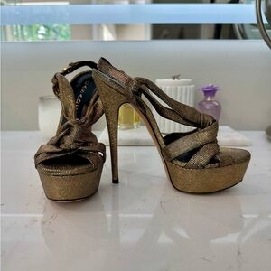 Casadei Gold Knottrd Lame Strappy Platform Stilettos Sz 6.5